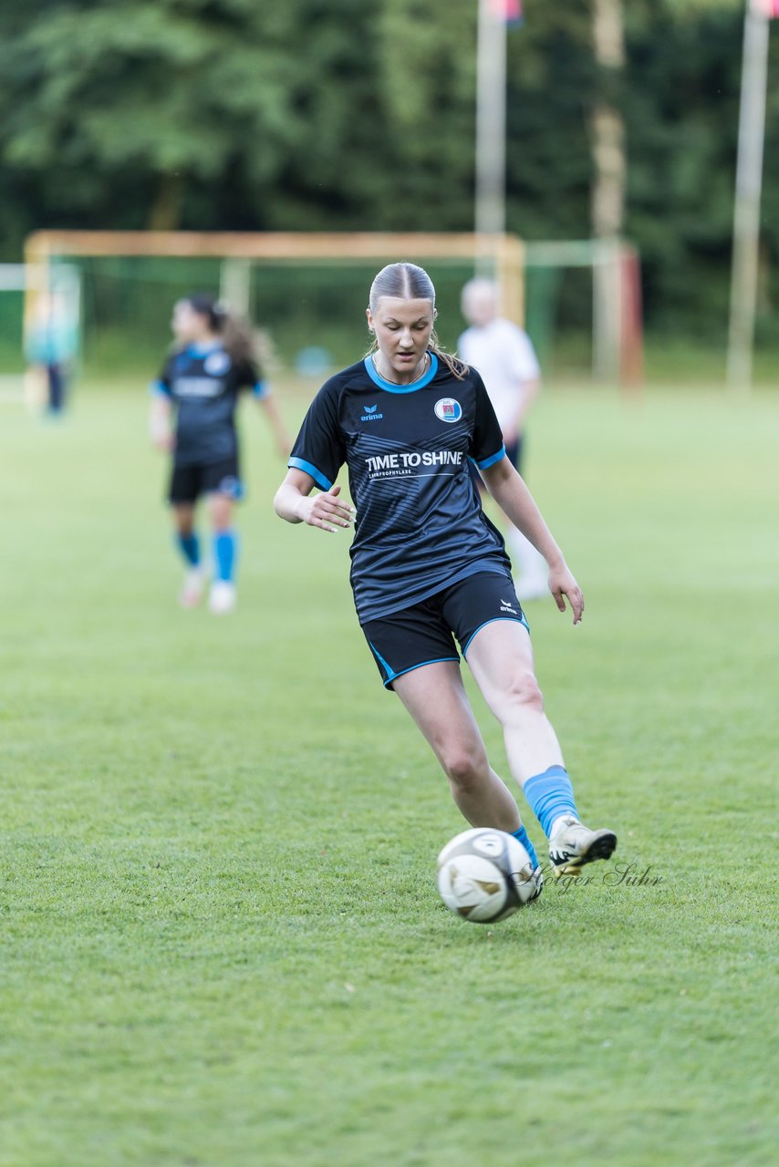 Bild 326 - Loewinnen Cup